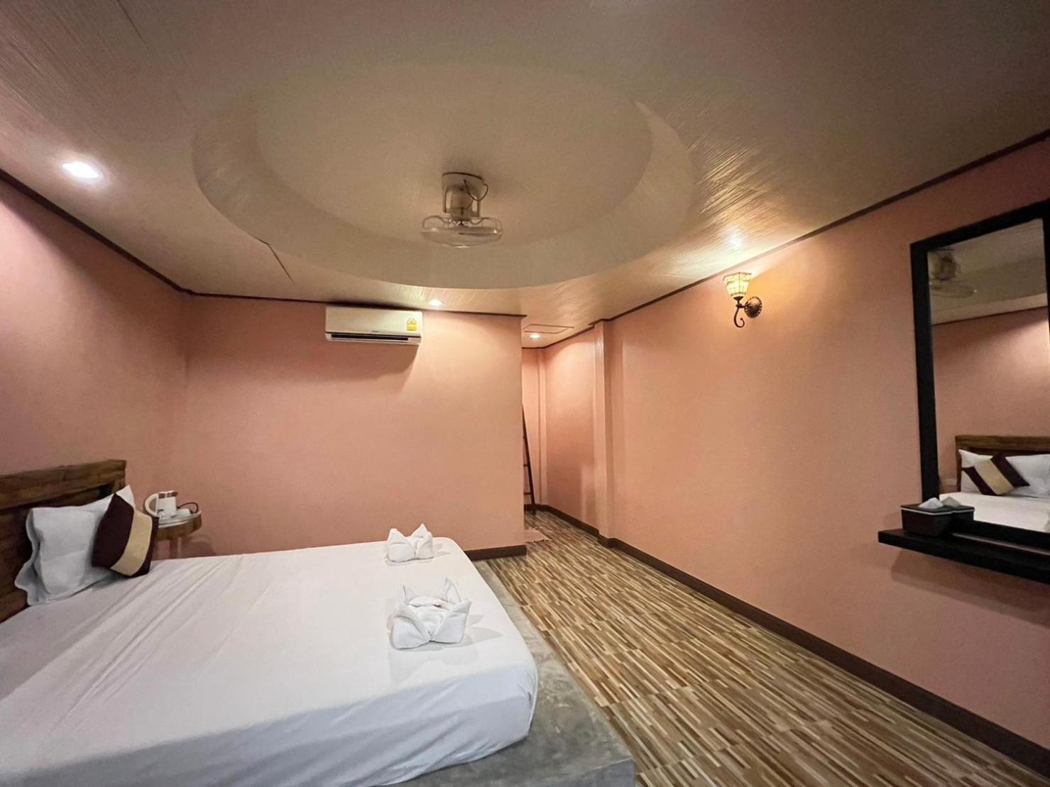 Haad Khuad Resort 3*